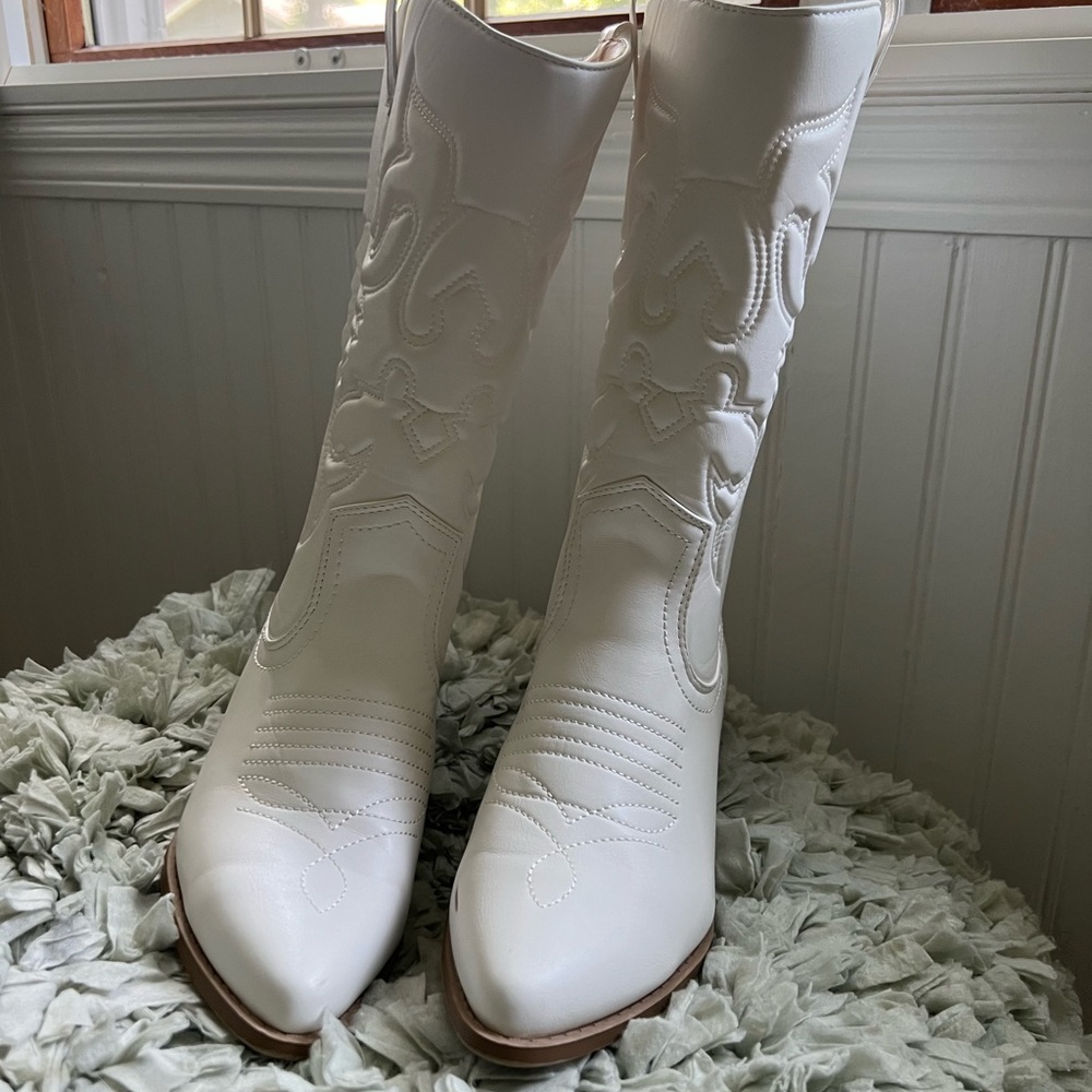 White Cowgirl Boots